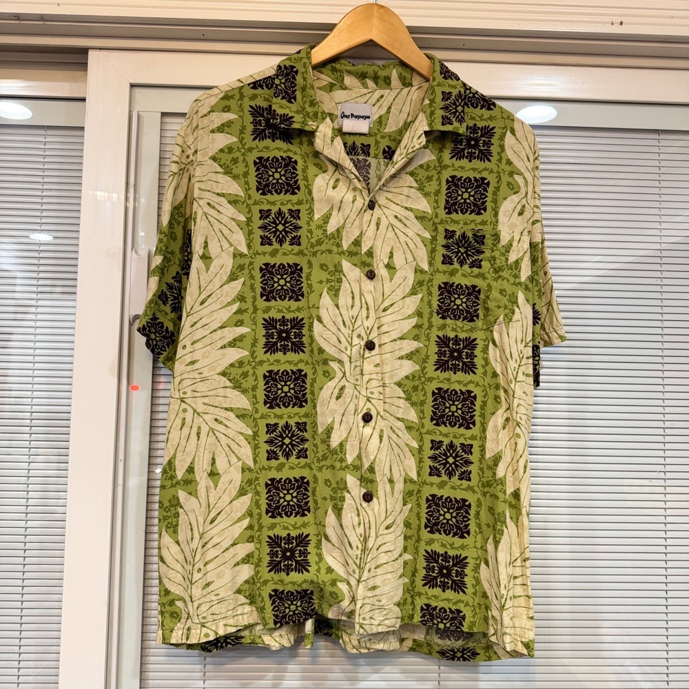 One Papaya Mens‎ Hawaiian Shirt Green Tropical Leaf Rayon Made in Hawaii 10798